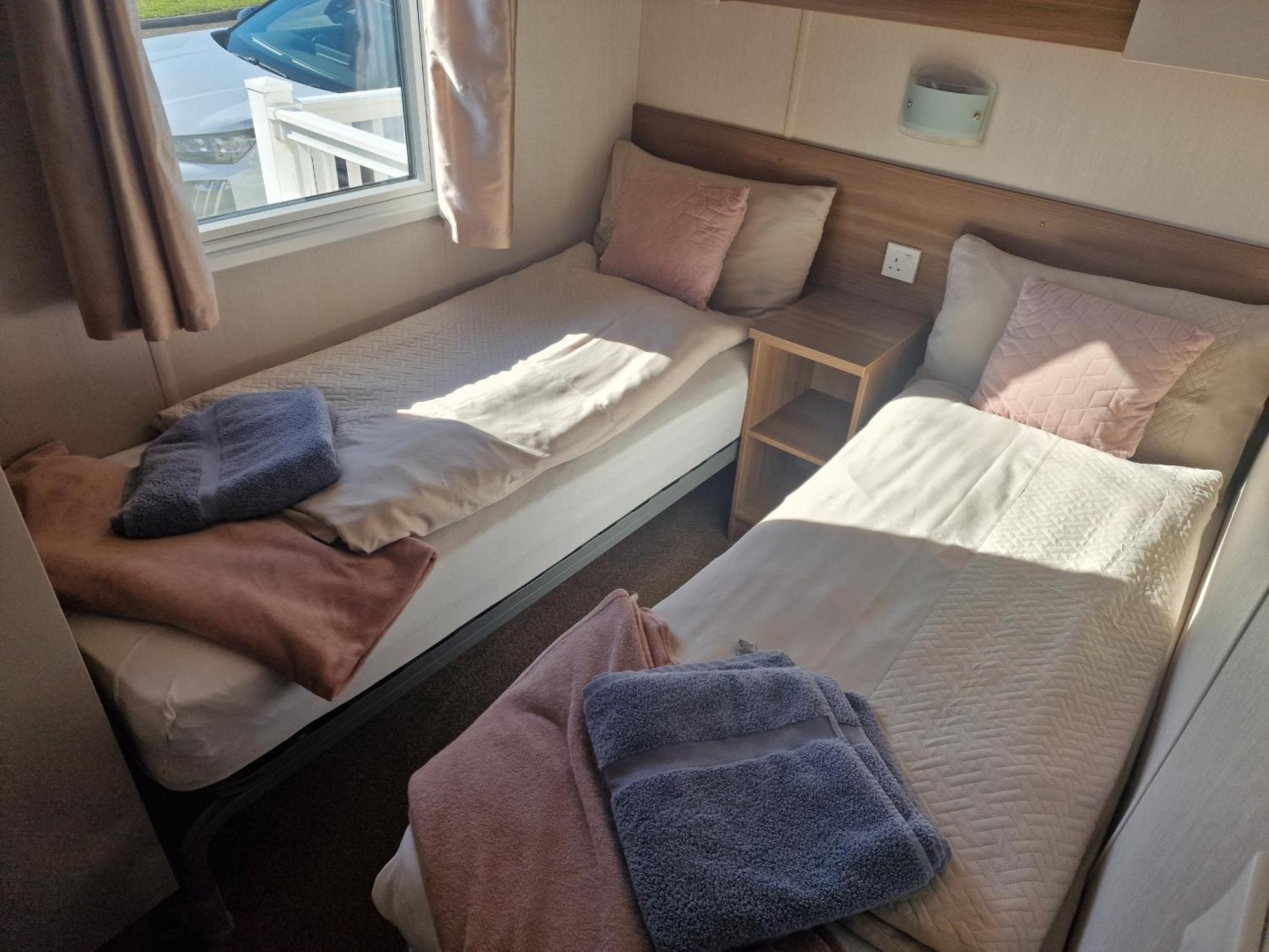 Durdlee Door, D27, Main Rd, West Lulworth, Wareham Bh20 5Pu 호텔 외부 사진